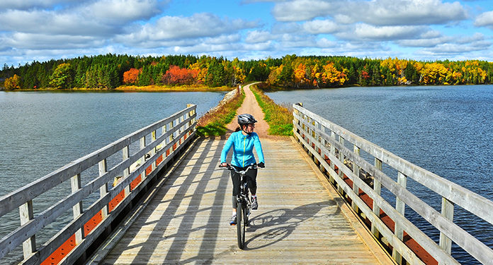 Canada opent wereldwijd langste autovrije fiets-en wandelroute in 2017