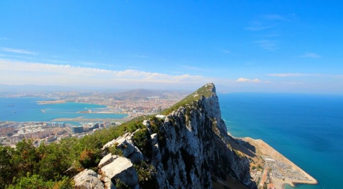Reizen naar Gibraltar wordt eenvoudiger: grenscontroles met Spanje verdwijnen