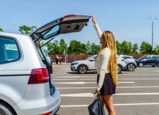 Holiday Extras en Travix bundelen krachten voor parking & loungetoegang op luchthavens